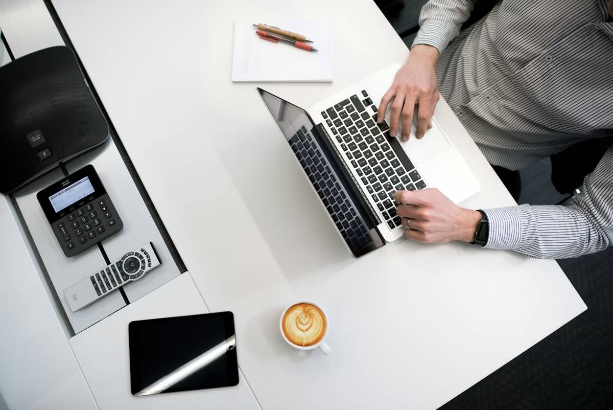 Online customer assistance